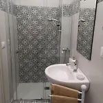 Oda ve Kahvaltı Le 3 Dee