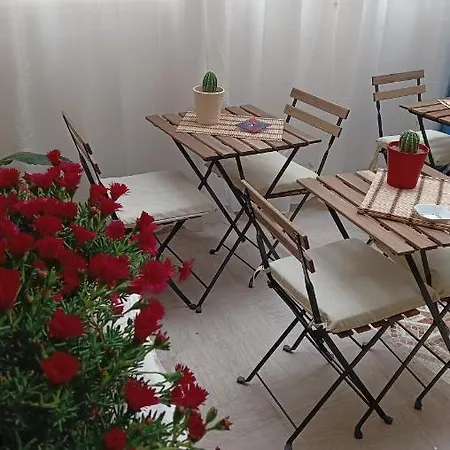 Le 3 Dee Couette-café 3*